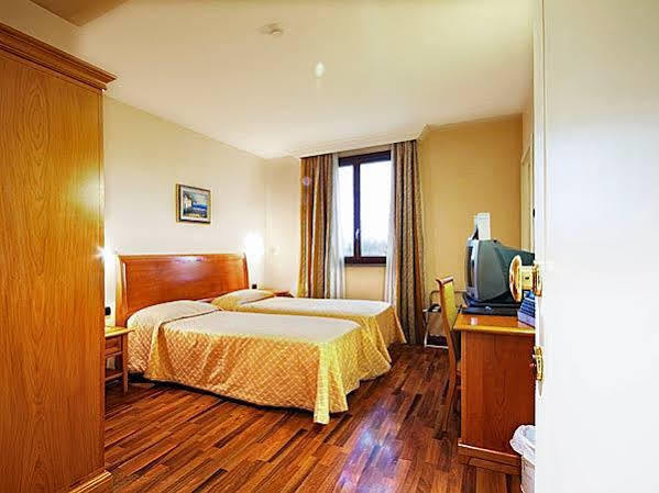Tricolore Hotel 3*