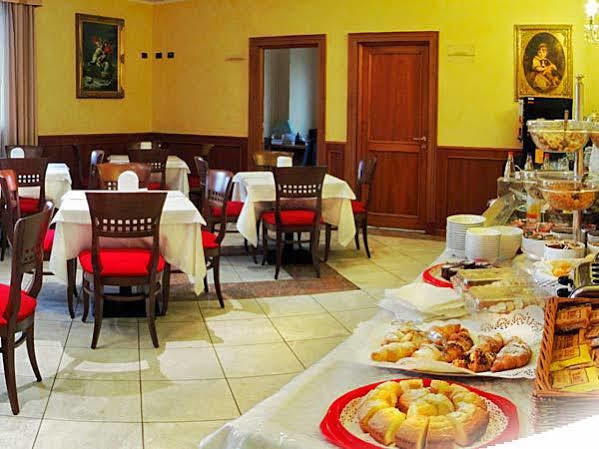 Hotel Tricolore 3*