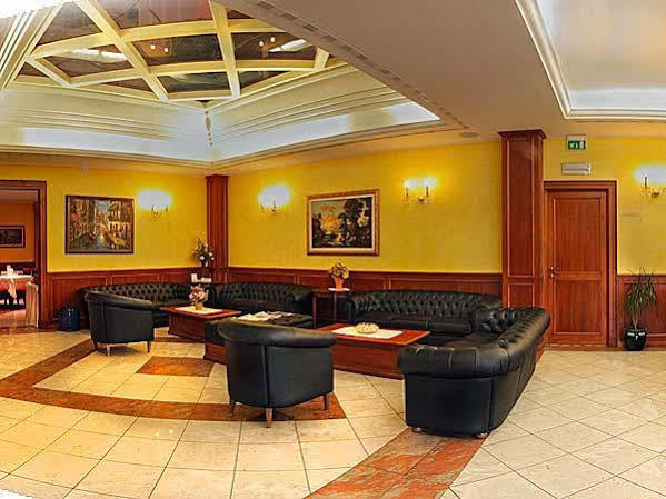 Tricolore Hotel 3*